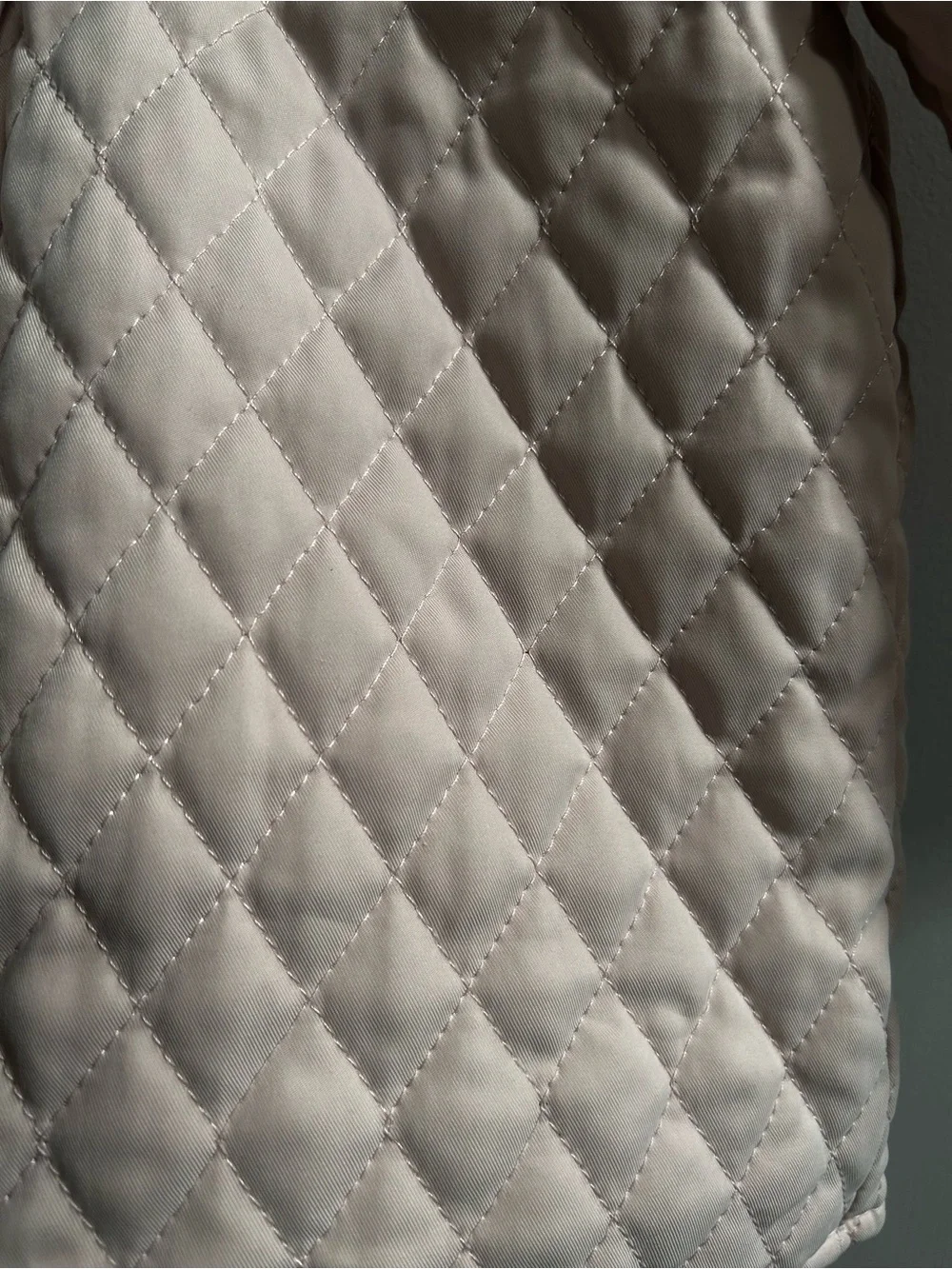 Burberry baby Girls' Quilted Light Pink Jacket - Classic Button Front Sz 18 M